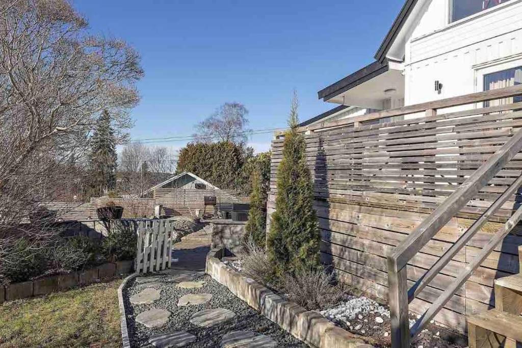 Mysigt Hus Med Natur & Jacuzzi I Olofstorp Gothenburg Exterior photo